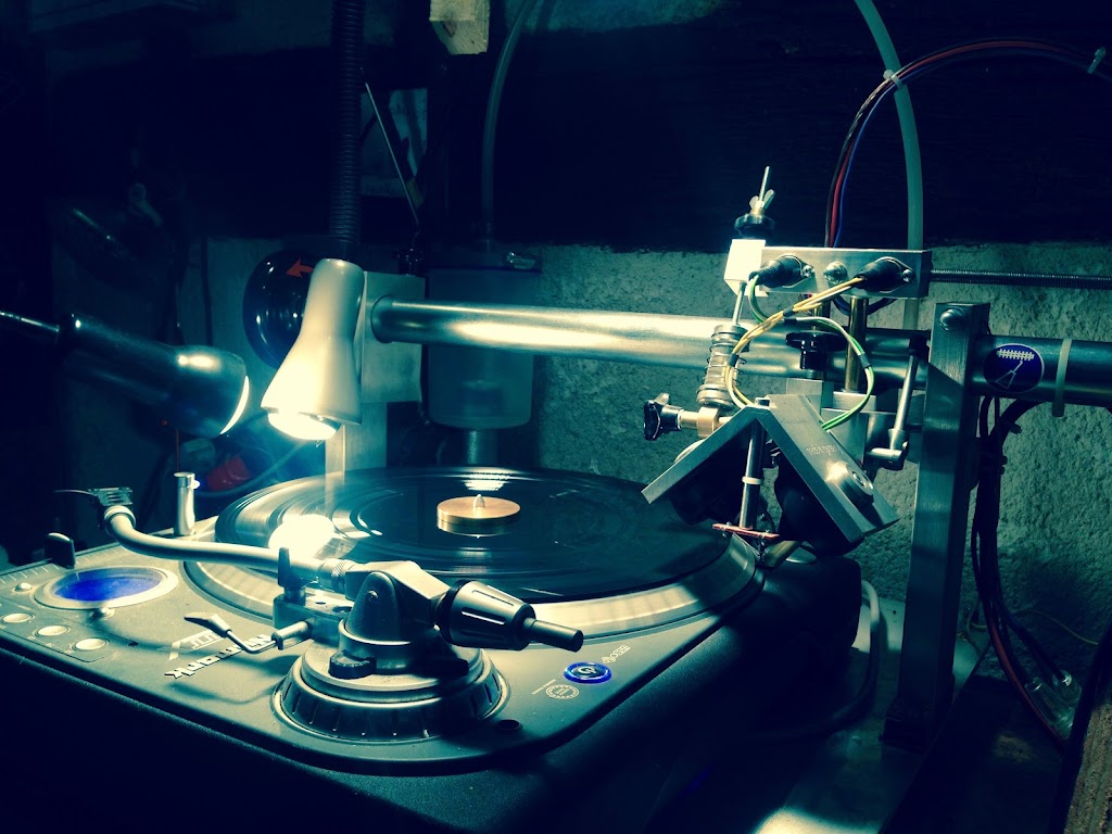graveur vinyles radio bomb
