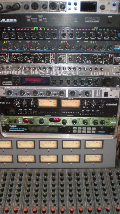 barres radio bomb